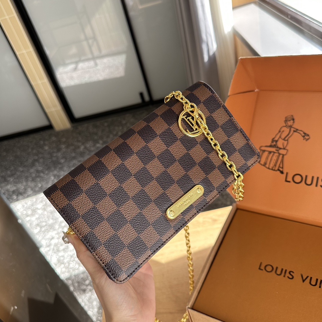 L-V  wallet on chain woc Lily