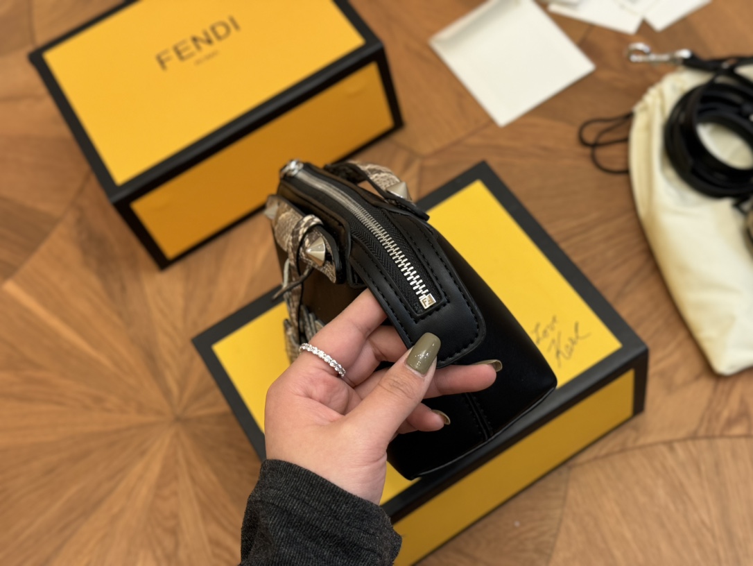 F-I Bytheway Boston bag