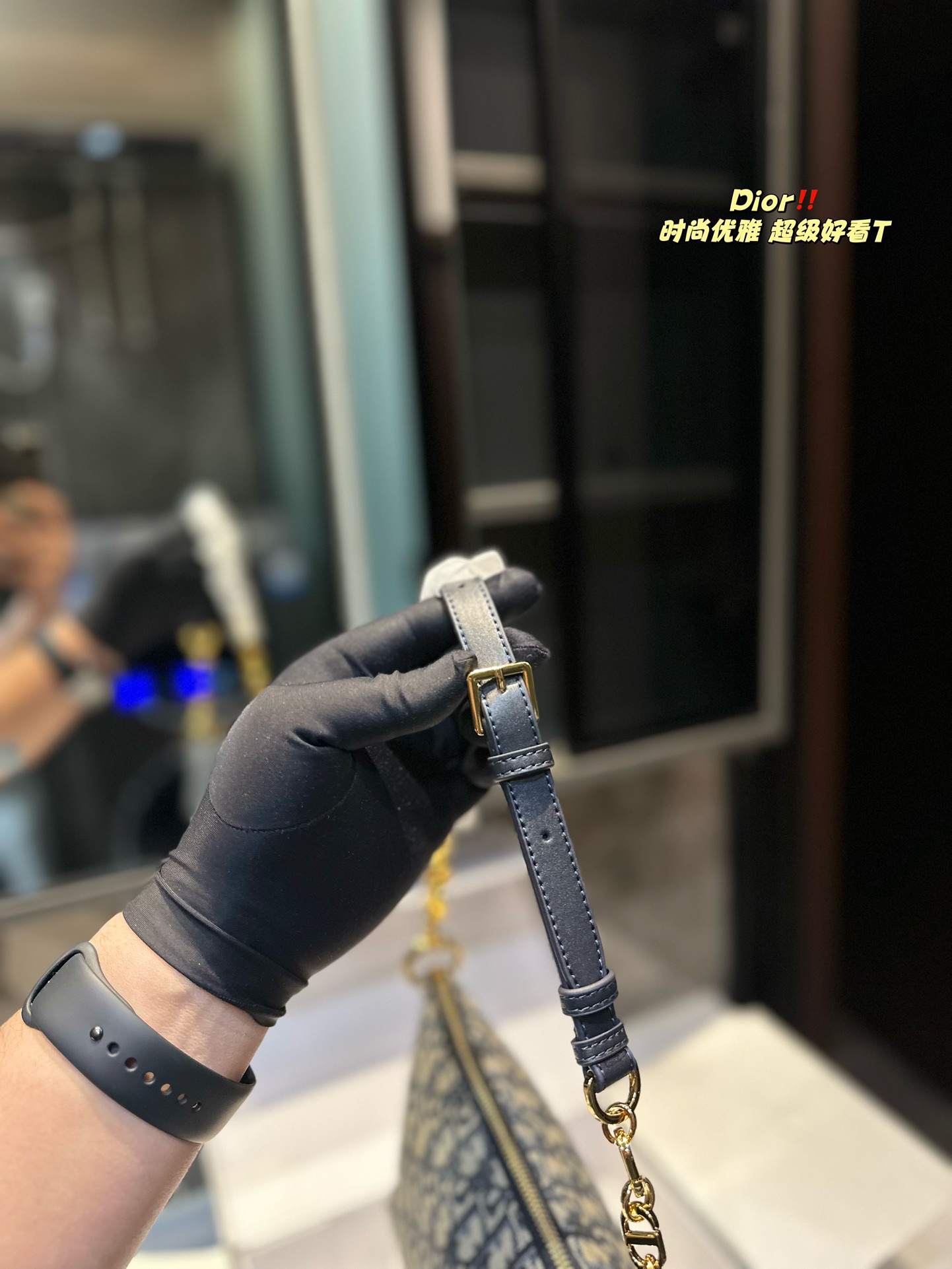 D-R New lunch box bag Bring your own shoulder strap, which is more convenient for daily use.