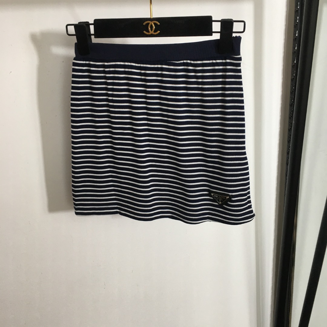 P-A Triangular striped long sleeve T-shirt+short overskirt