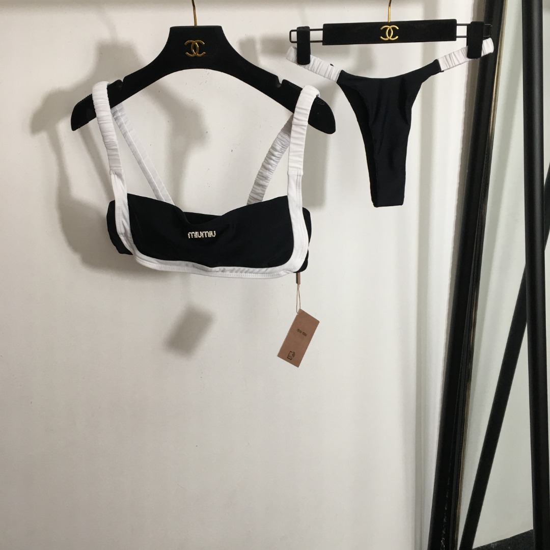 MIU * New bikini split swimsuit suit