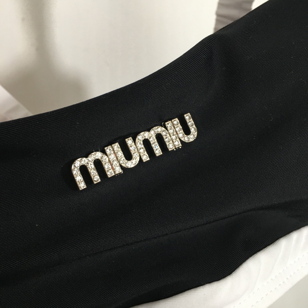 MIU * New bikini split swimsuit suit