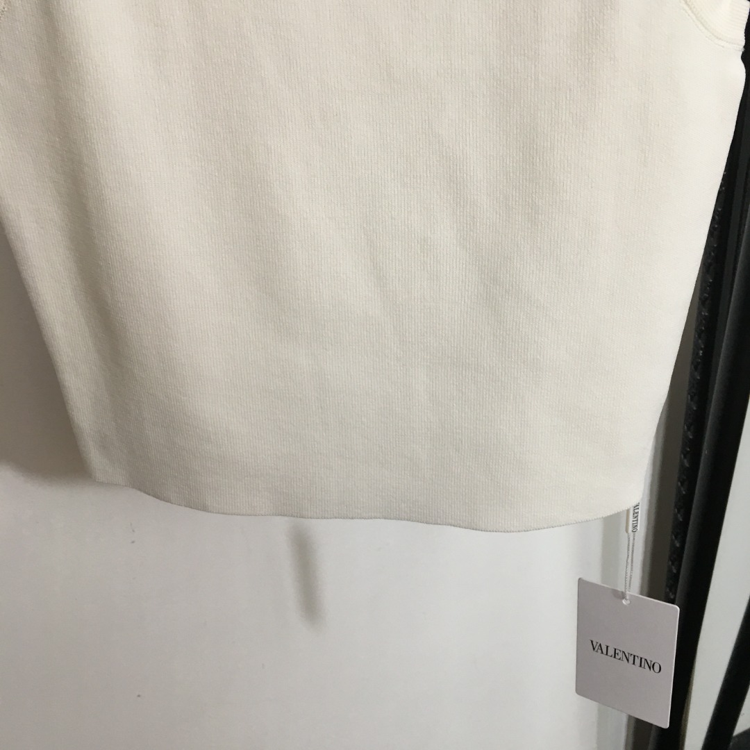 V-NO New rhinestone three-dimensional butterfly decorative slim Joker knit vest