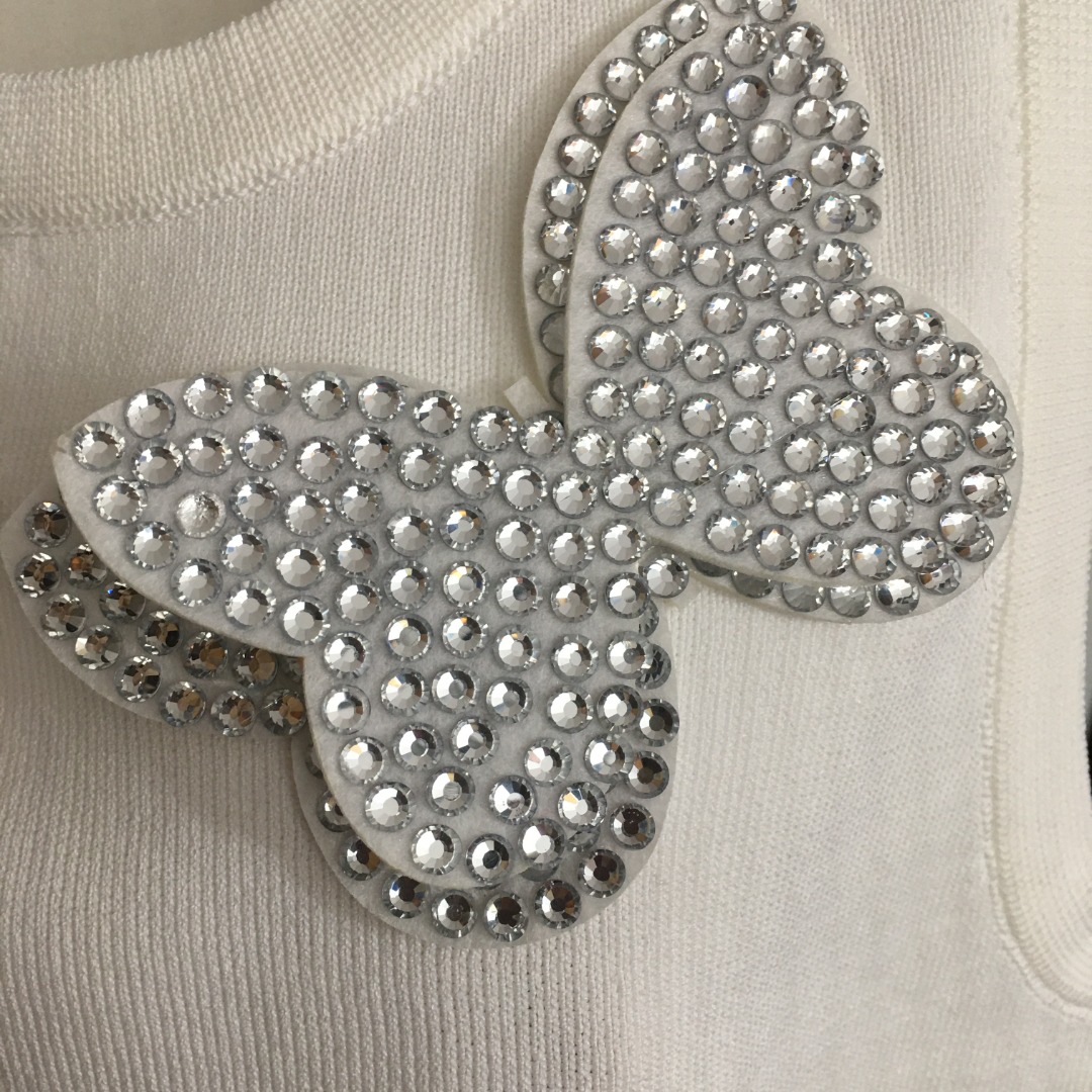 V-NO New rhinestone three-dimensional butterfly decorative slim Joker knit vest