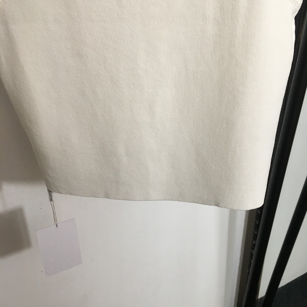 V-NO New rhinestone three-dimensional butterfly decorative slim Joker knit vest