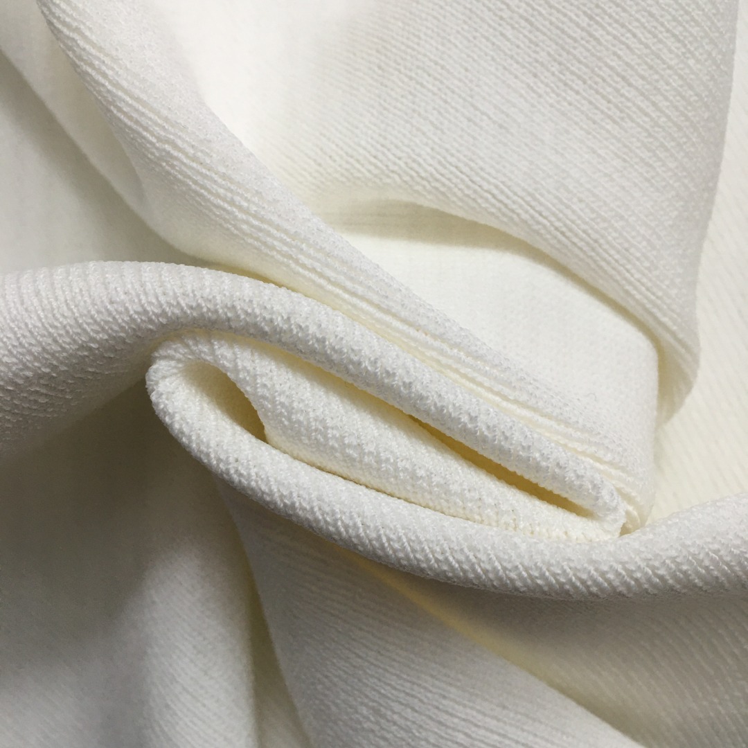 V-NO New rhinestone three-dimensional butterfly decorative slim Joker knit vest