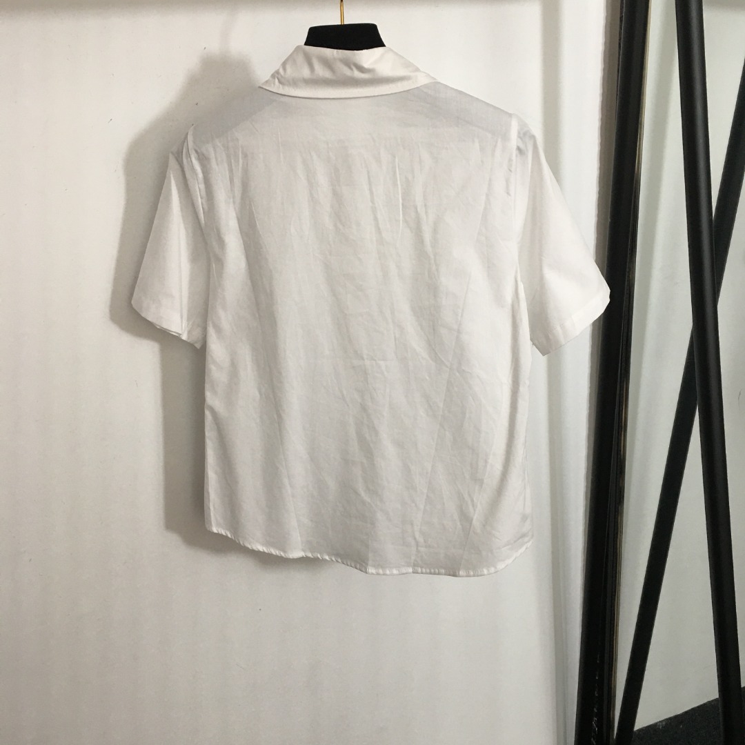 V-NO New rhinestone three-dimensional butterfly decorated short-sleeved shirt