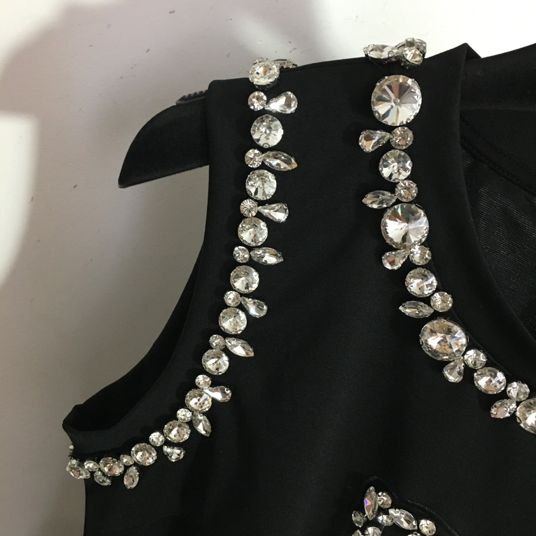 D-G New diamond-encrusted letter round neck knitted vest