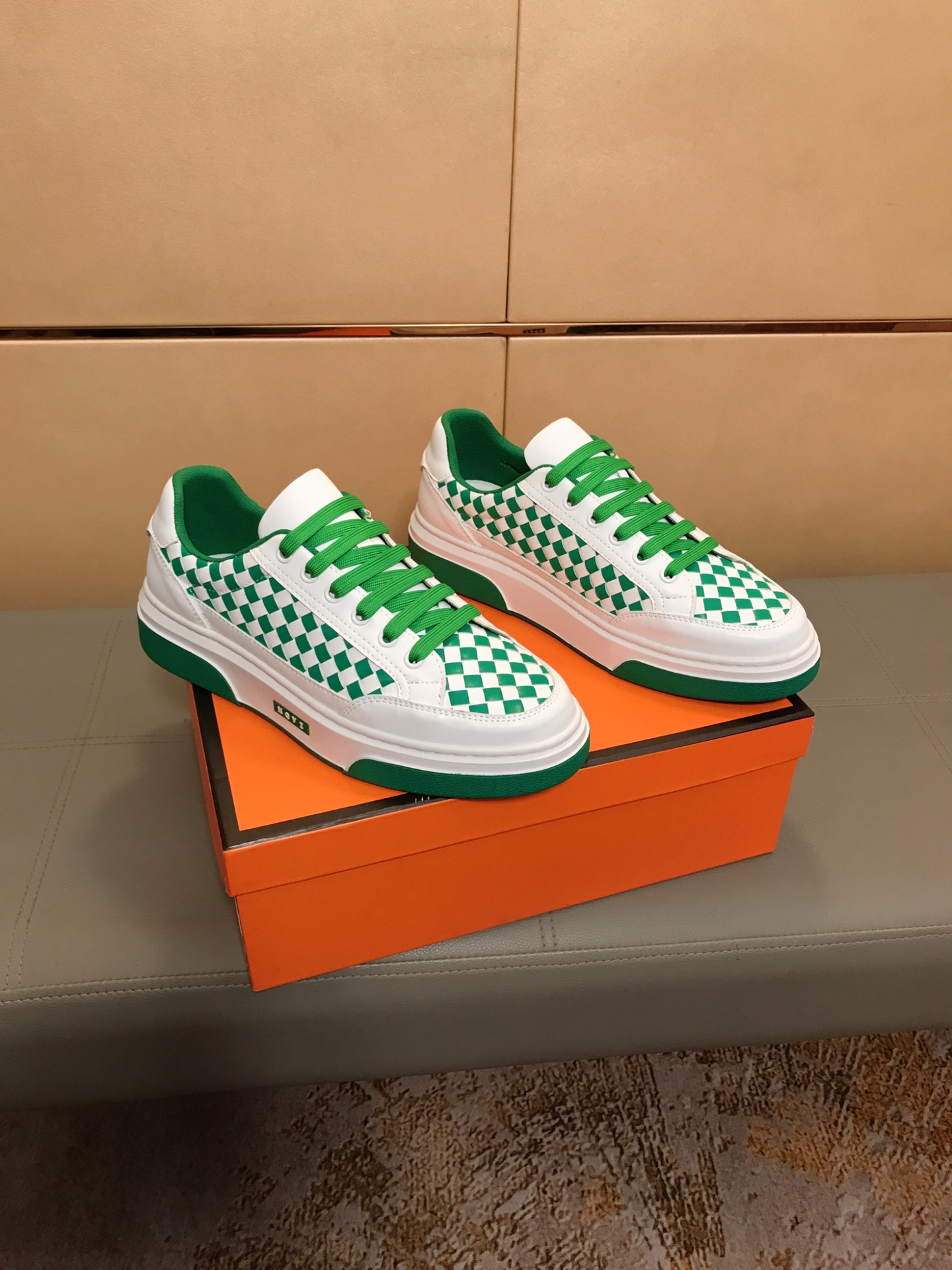 L-V New men's sports casual shoes [proud] explosions