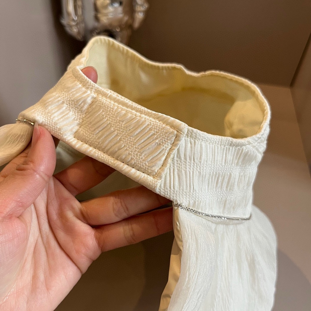 MIU 2024 new sun visor, ladies' small and fresh sun visor with empty top, customized organza with a head circumference of 57cm.