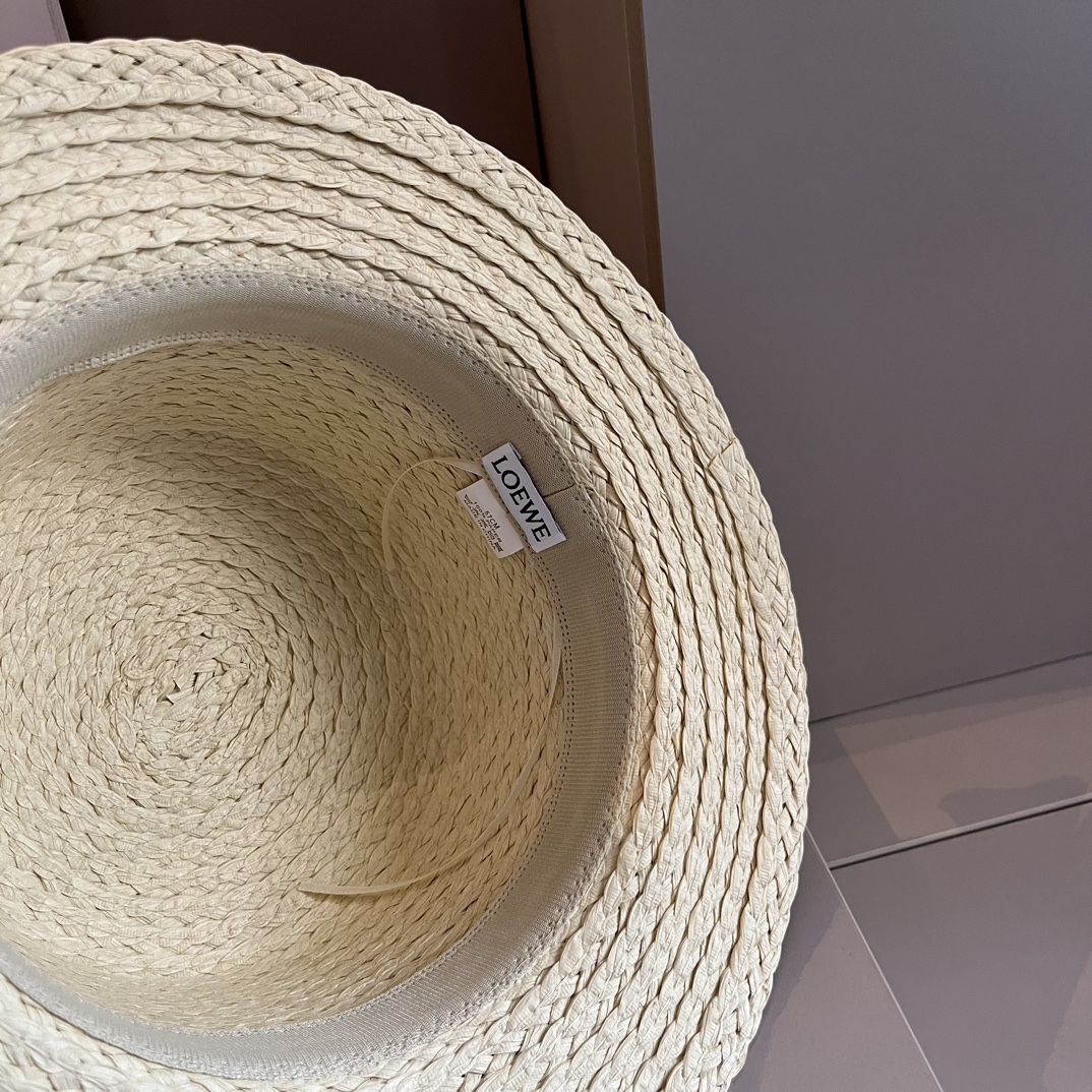 L-E New flat top hat, bow ribbon, small and fresh design, head circumference 57cm.