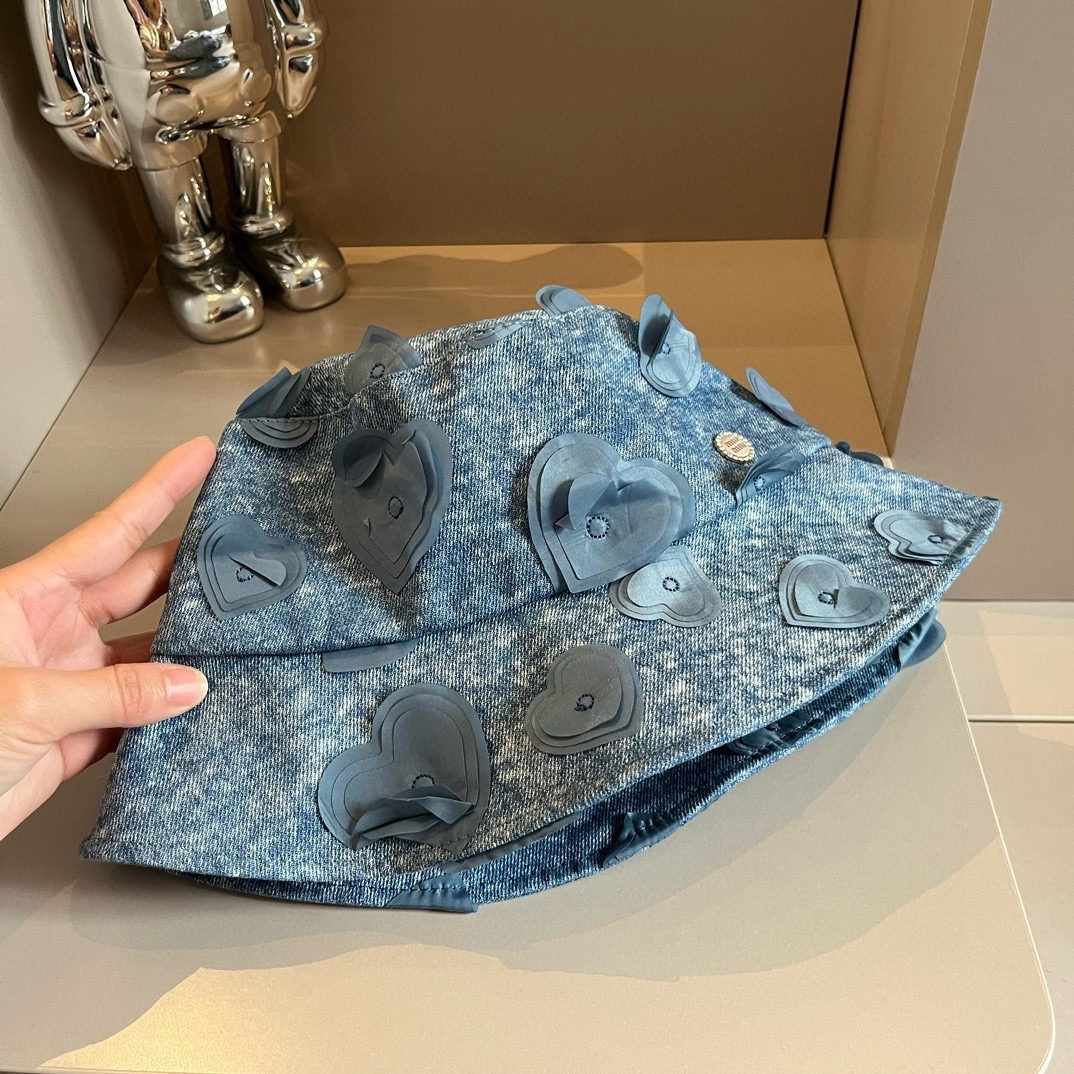 MIU New fisherman's hat in spring and summer of 2024, cowboy fisherman's hat, head circumference 57cm.