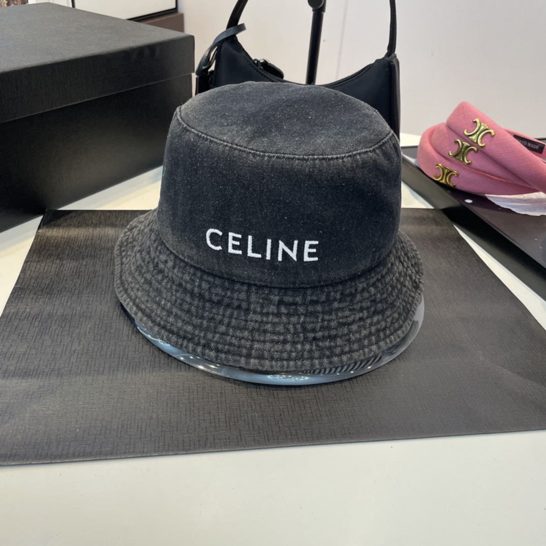 C-E The latest wash jeans fisherman