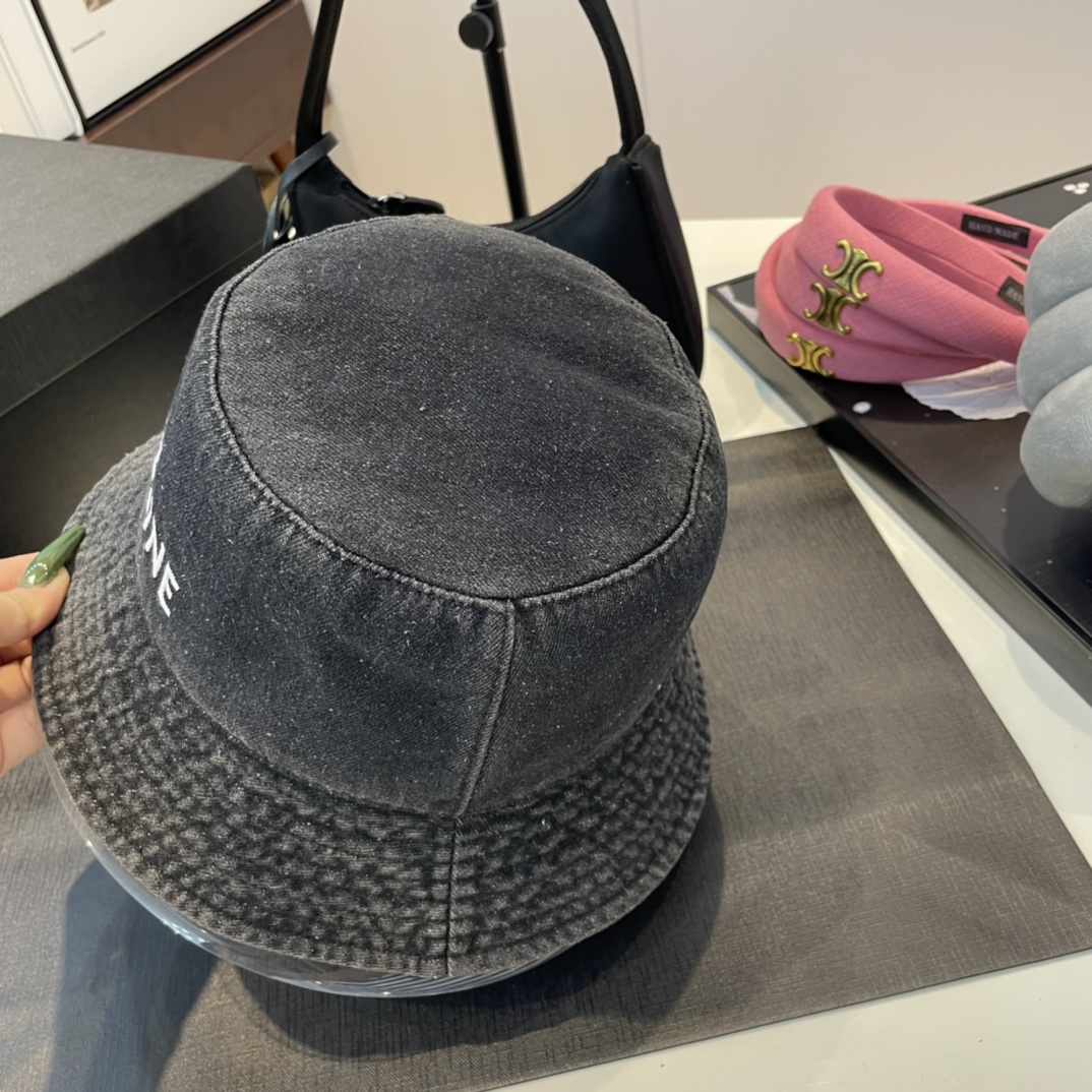 C-E The latest wash jeans fisherman