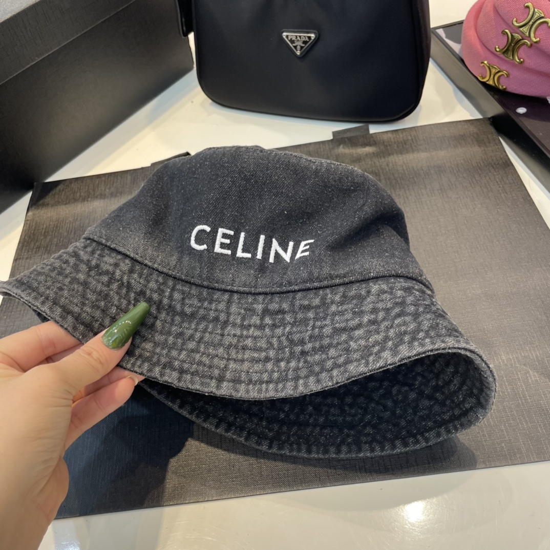 C-E The latest wash jeans fisherman