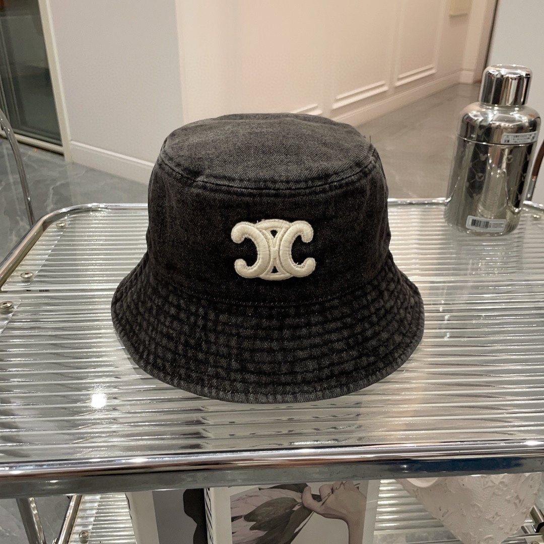 C-E Arc de Triomphe embroidered fisherman's hat