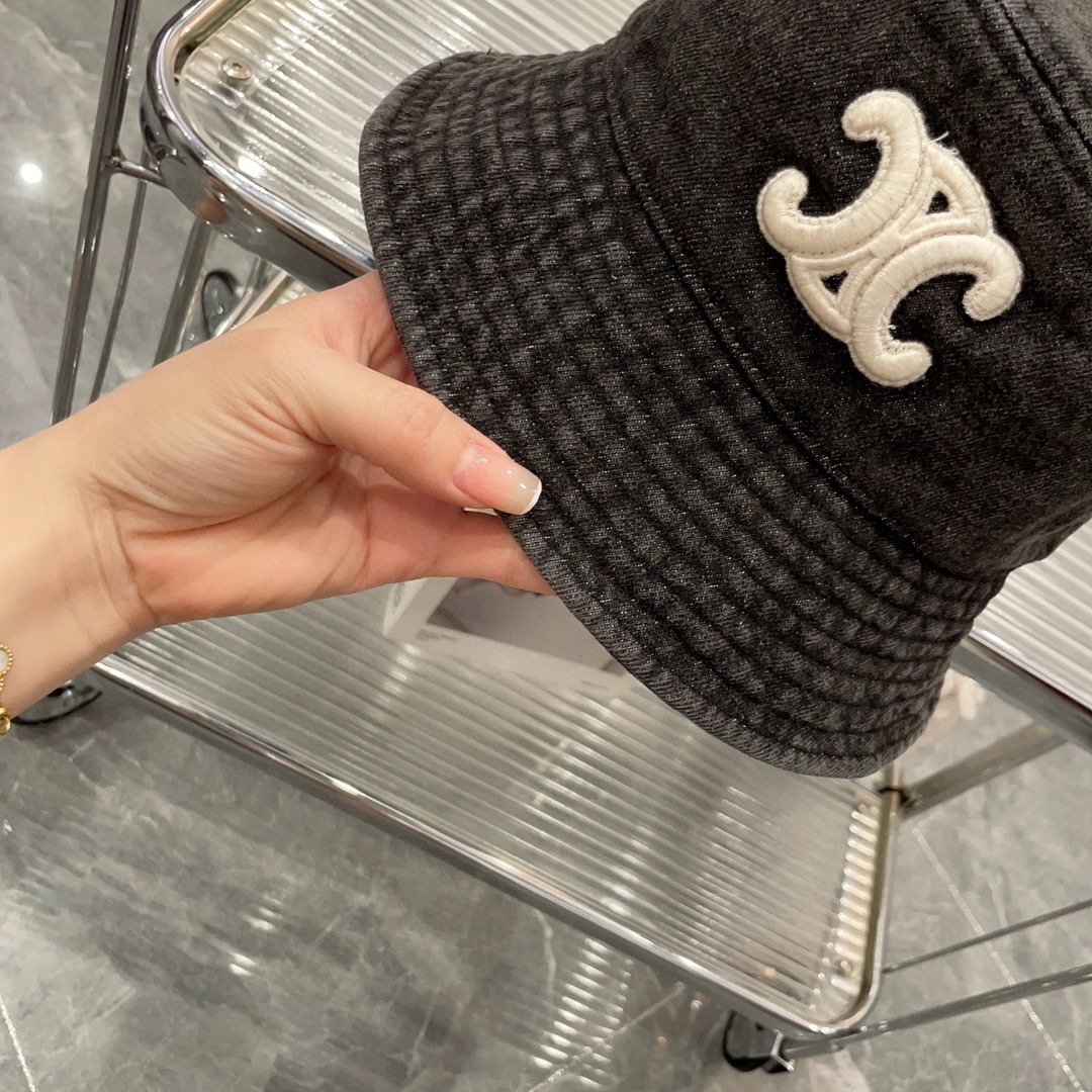 C-E Arc de Triomphe embroidered fisherman's hat