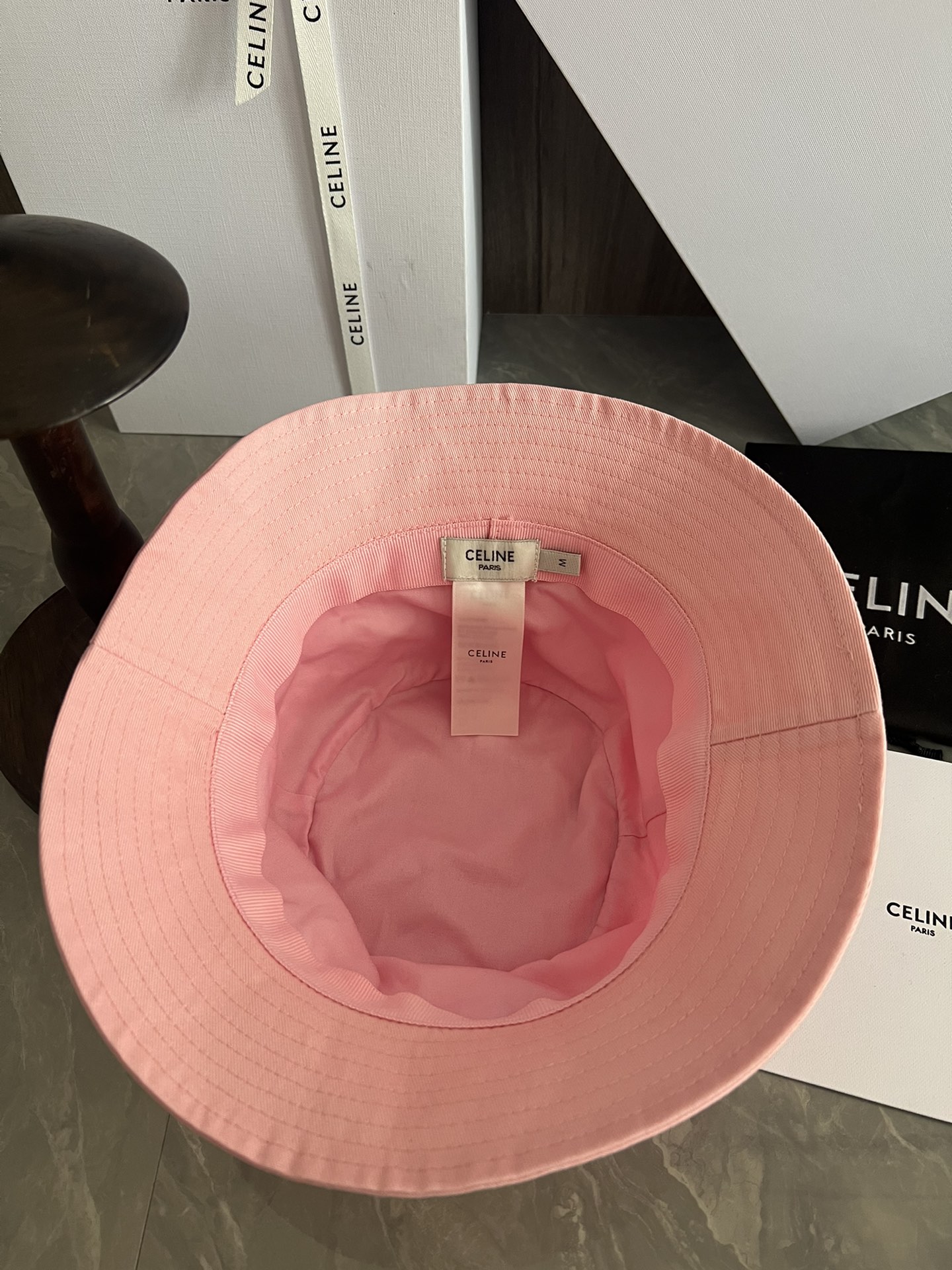 C-E Embroidered fisherman's hat is very light to wear, and the hat shape is also very beautiful without pressing the head.