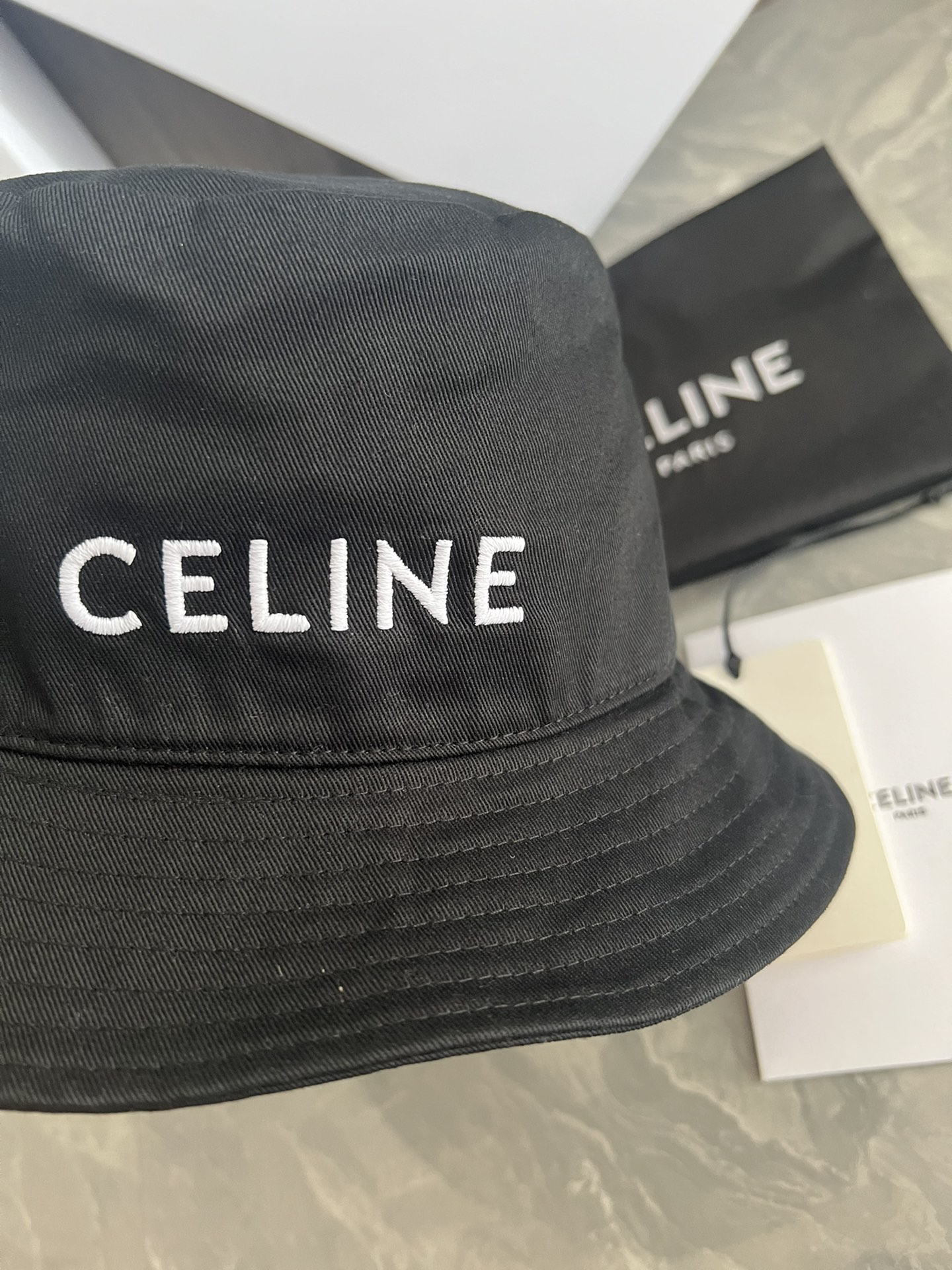 C-E Embroidered fisherman's hat is very light to wear, and the hat shape is also very beautiful without pressing the head.