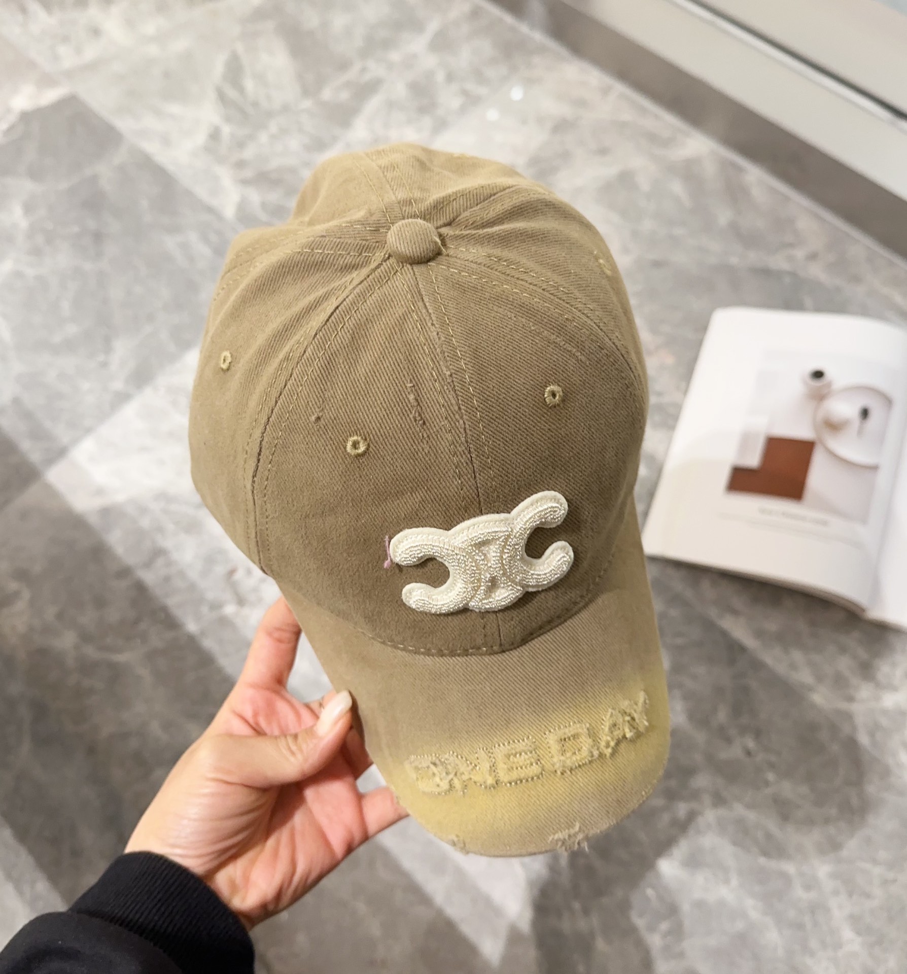 C-L New baseball cap Classic men's and women's models can be easily controlled.