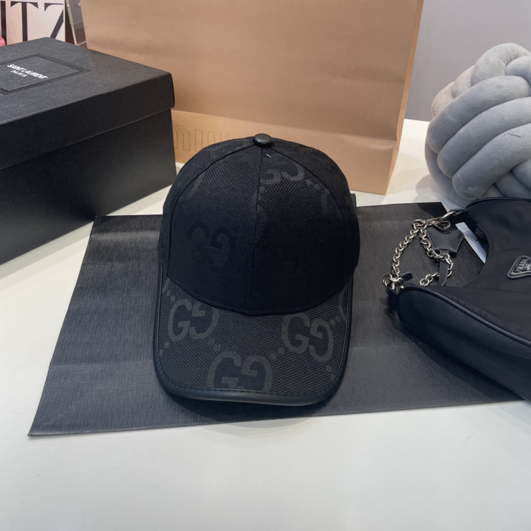 G-G The new simple embroidered baseball cap is very trendy! Leisure sports, classic production