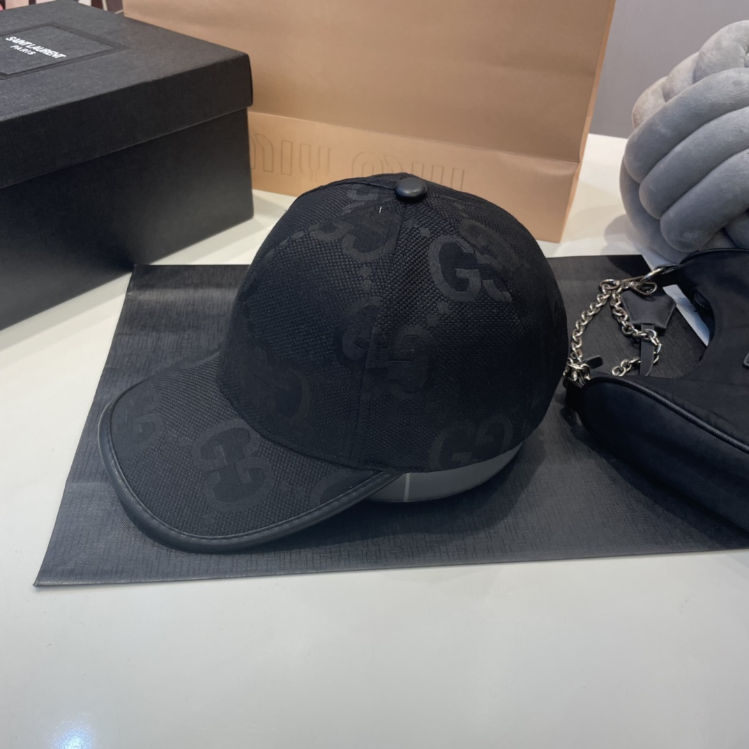 G-G The new simple embroidered baseball cap is very trendy! Leisure sports, classic production