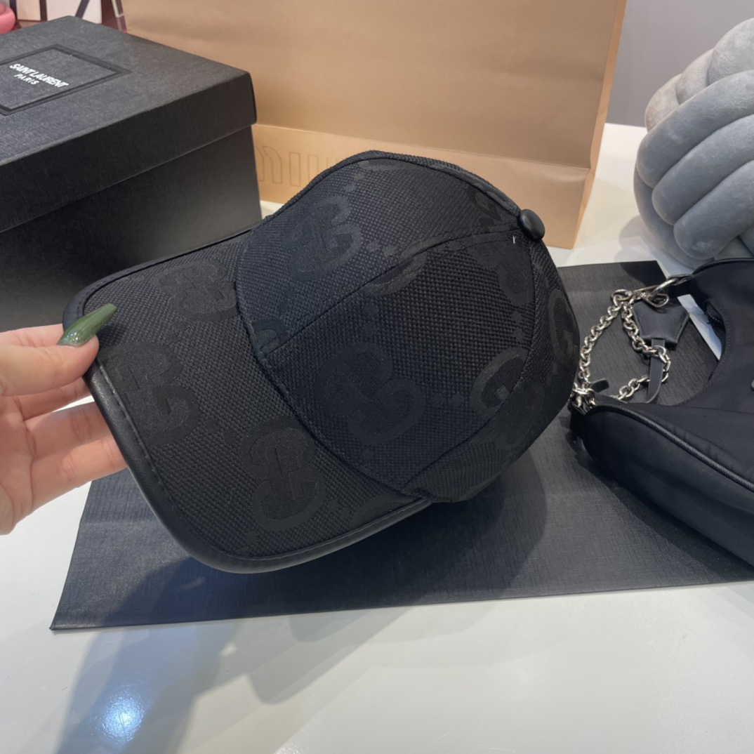 G-G The new simple embroidered baseball cap is very trendy! Leisure sports, classic production