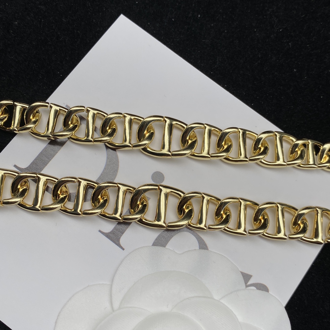 D-R New suit necklace bracelet