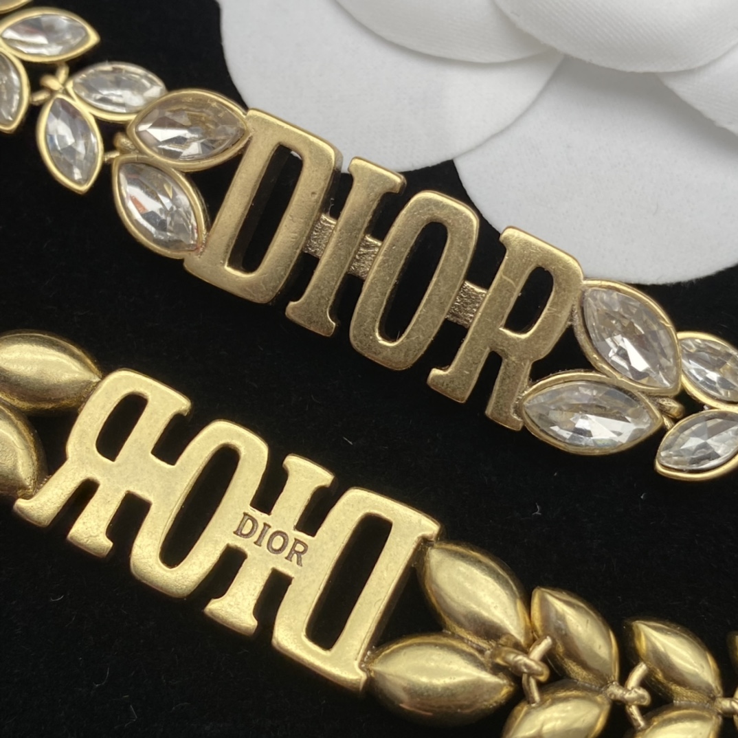 D-R New letter studded fashion temperament set necklace bracelet Earrings Earrings