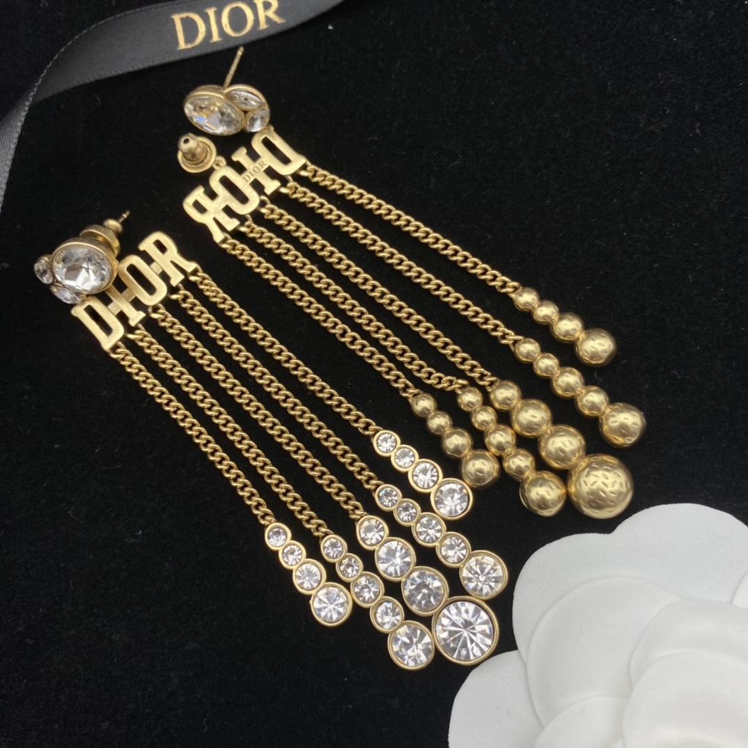 D-R New letter studded fashion temperament set necklace bracelet Earrings Earrings