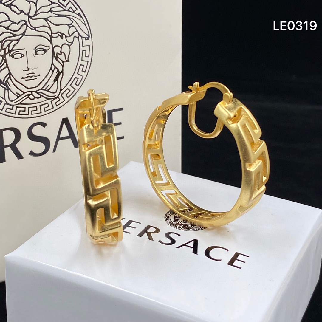 VER-E Beauty head maze necklace