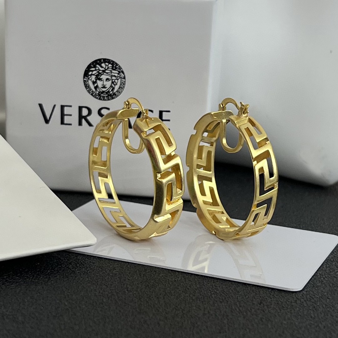 VER-E Beauty head maze necklace