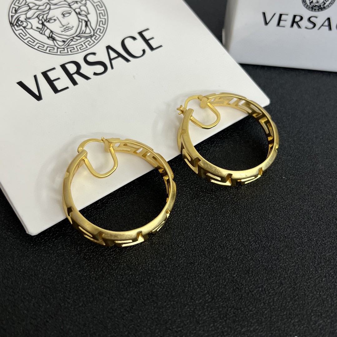 VER-E Beauty head maze necklace