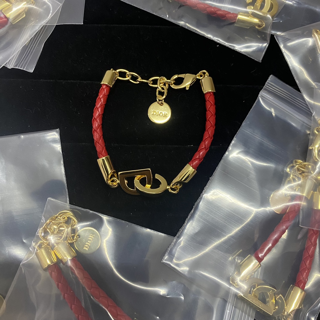 D-R New bracelet