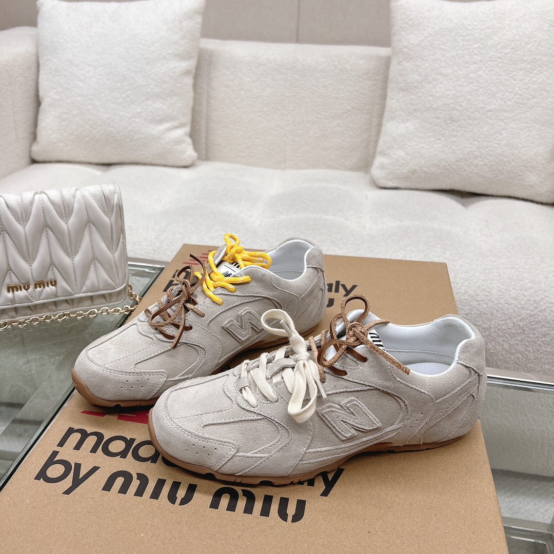 N-B New sports shoes