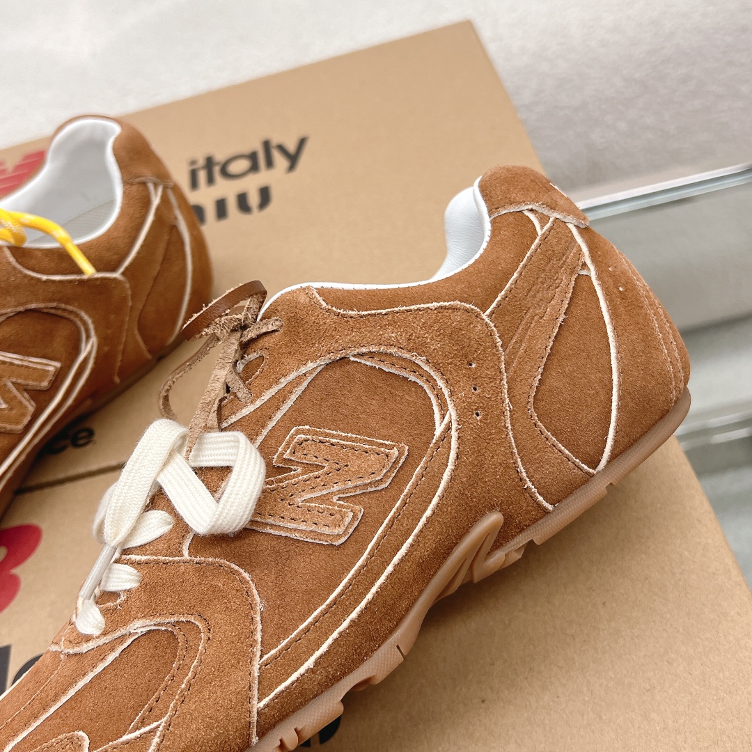 N-B New sports shoes