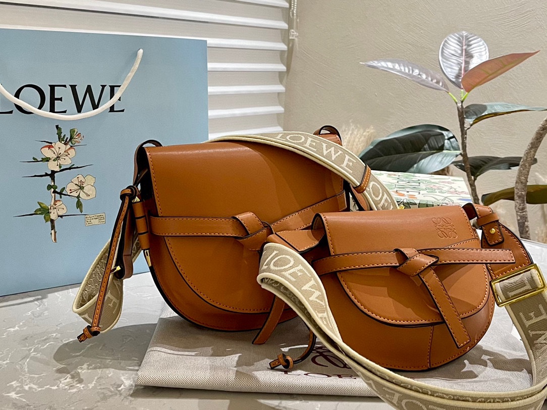 L-E Gate Bag saddle bag crossbody bag