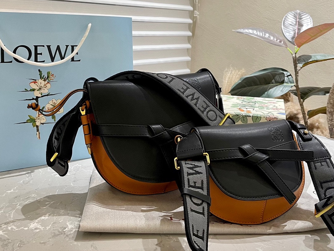 L-E Gate Bag saddle bag crossbody bag