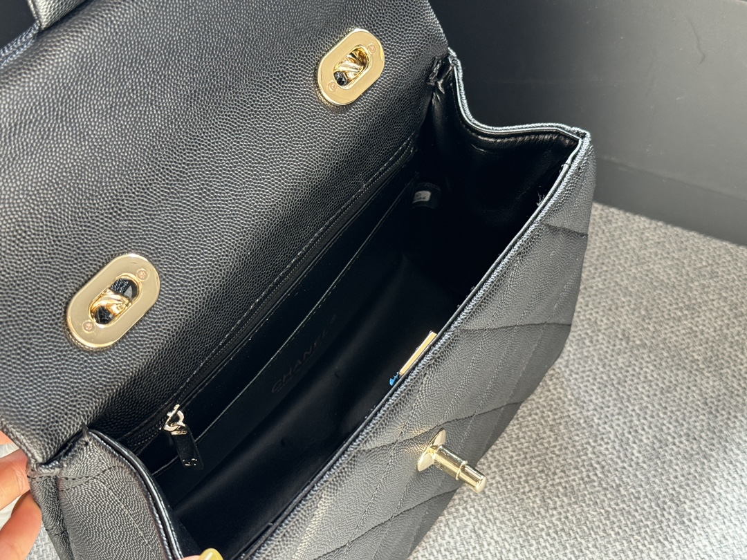 C-L 24P kelly retro handbag! Super retro and modern, Physical feel litchi skin praise!