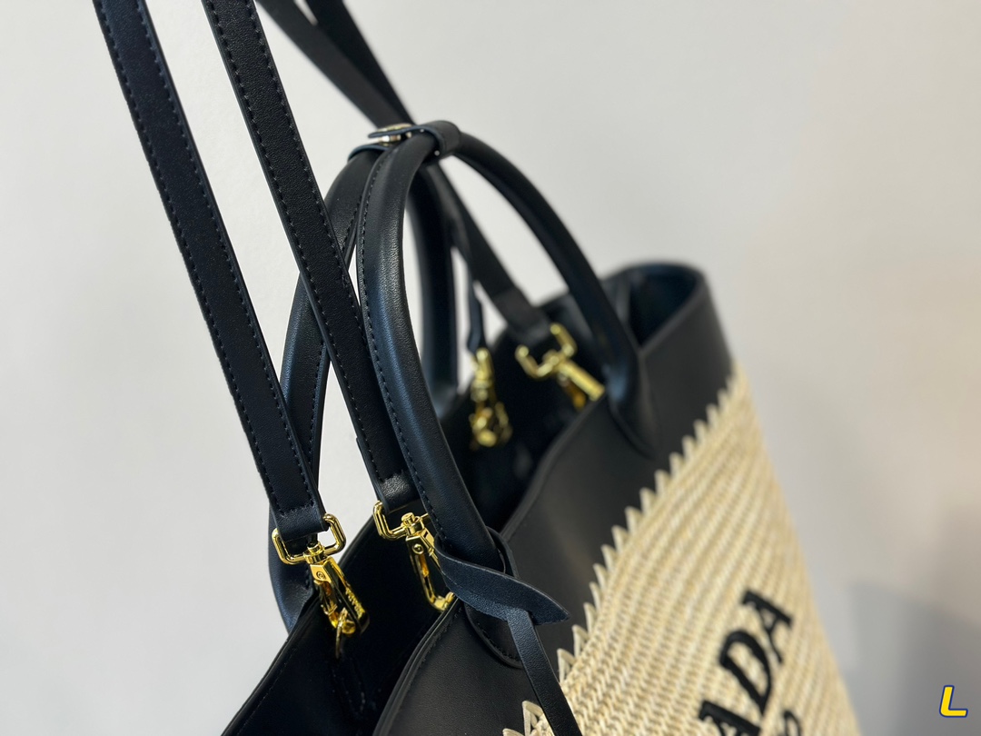 P-A There are so many hand-woven styles of Lafite this year, each with its own characteristics. This time, summer has come innocently.