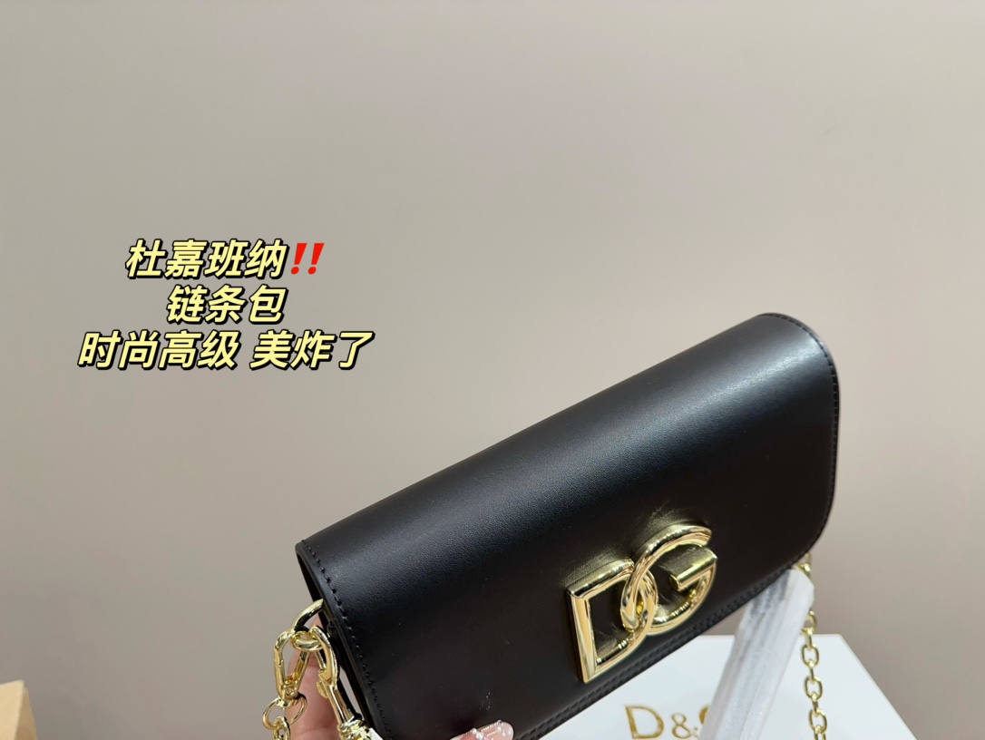 D-G chain bag Comfort and exquisiteness coexist