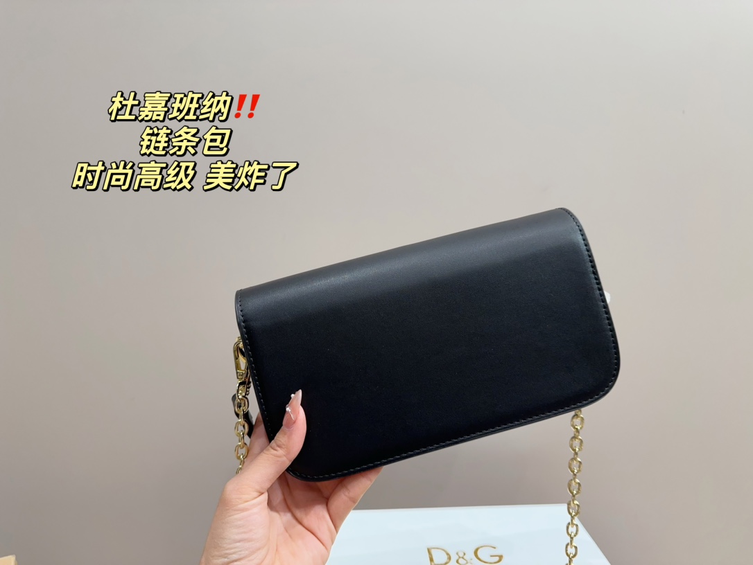 D-G chain bag Comfort and exquisiteness coexist