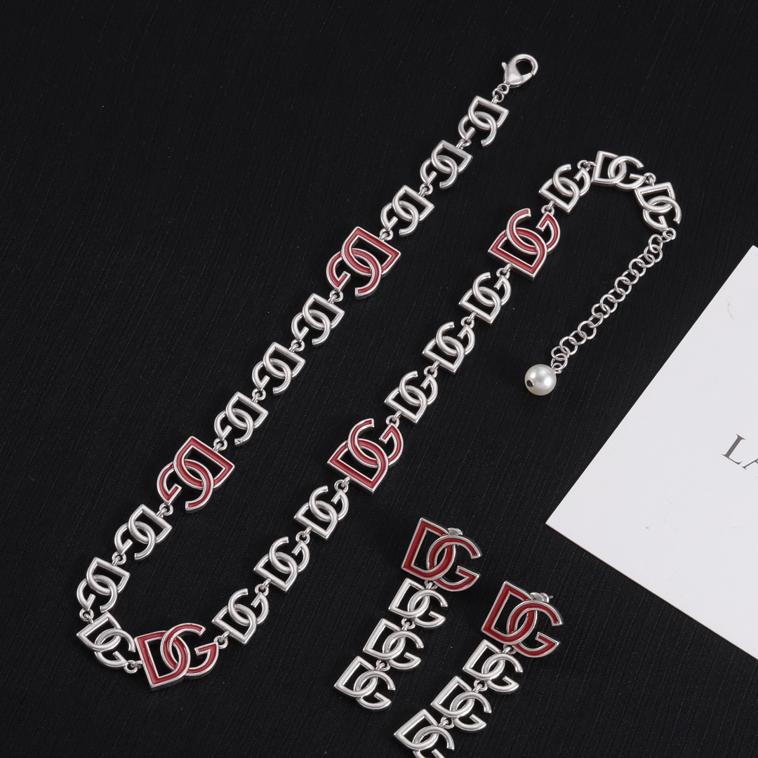 D-G Necklace Earrings 