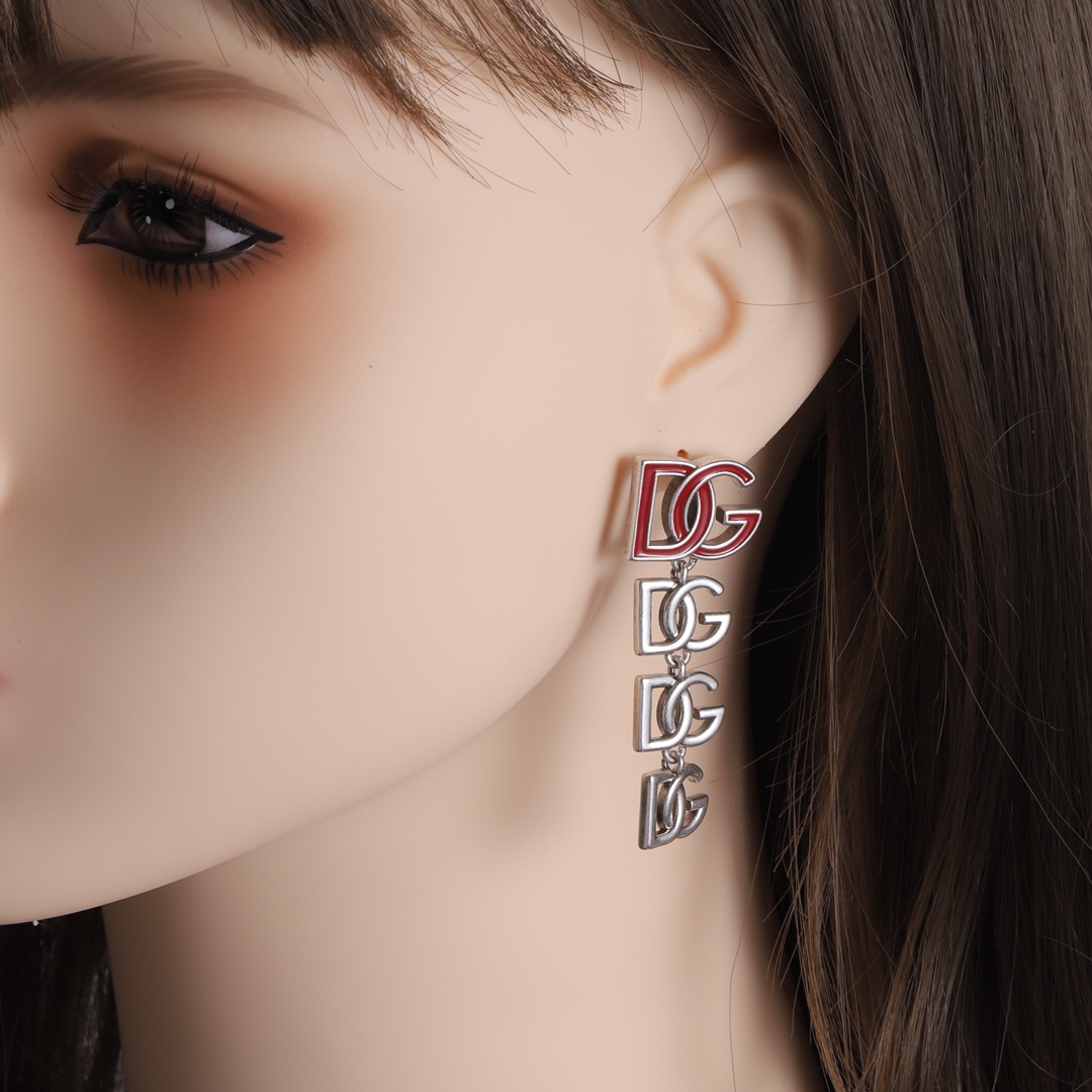 D-G Necklace Earrings 