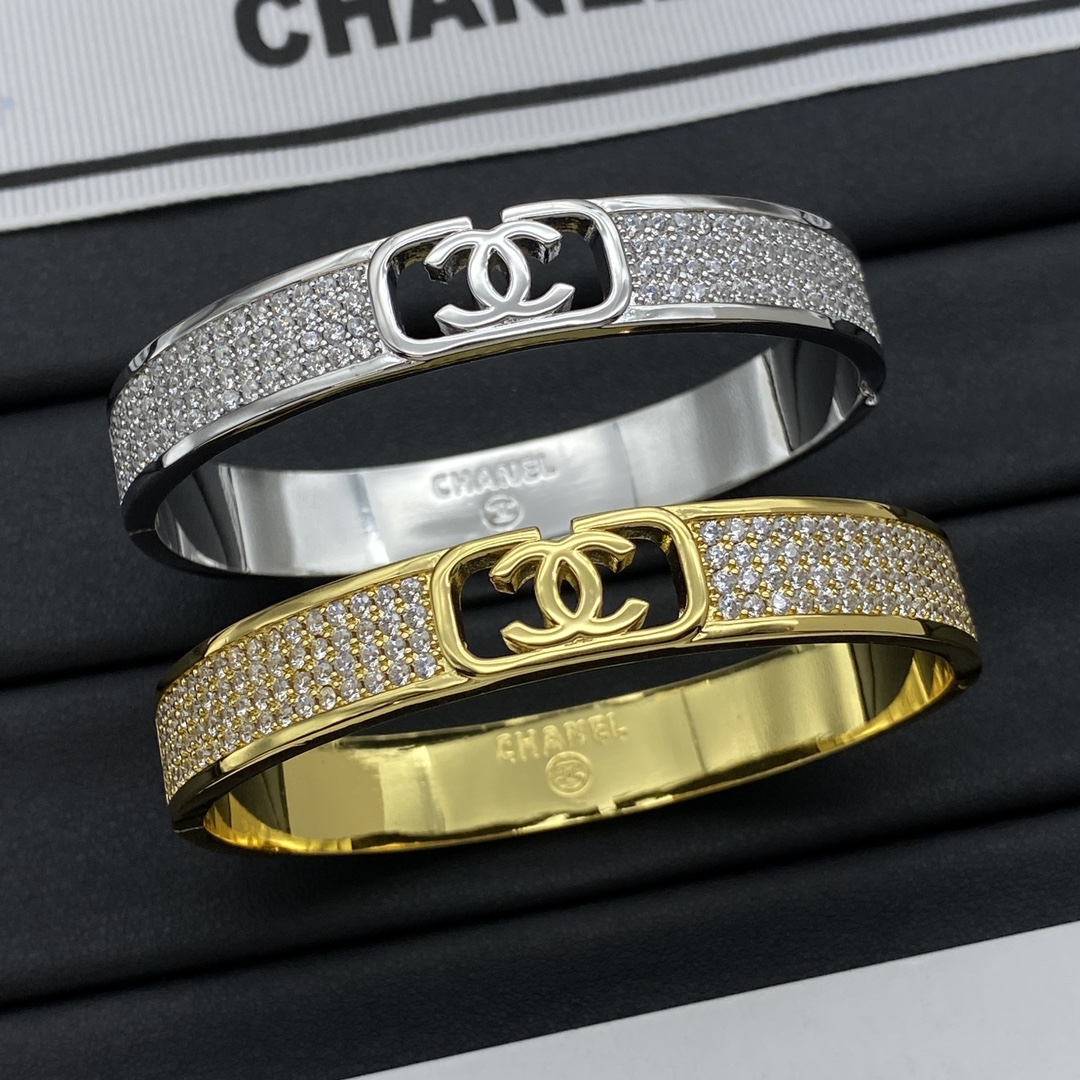 C-L New bracelet