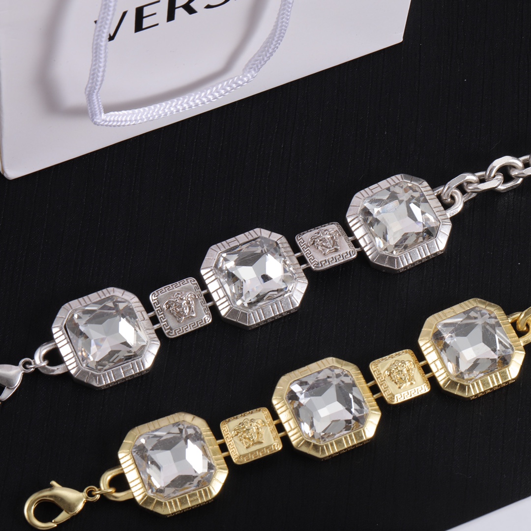 VER-E bracelet