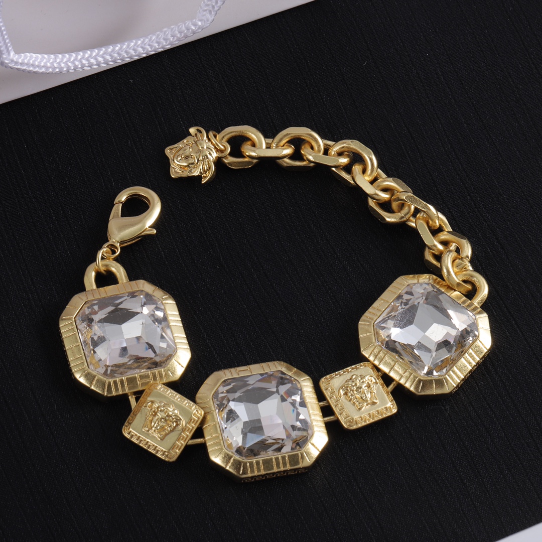 VER-E bracelet