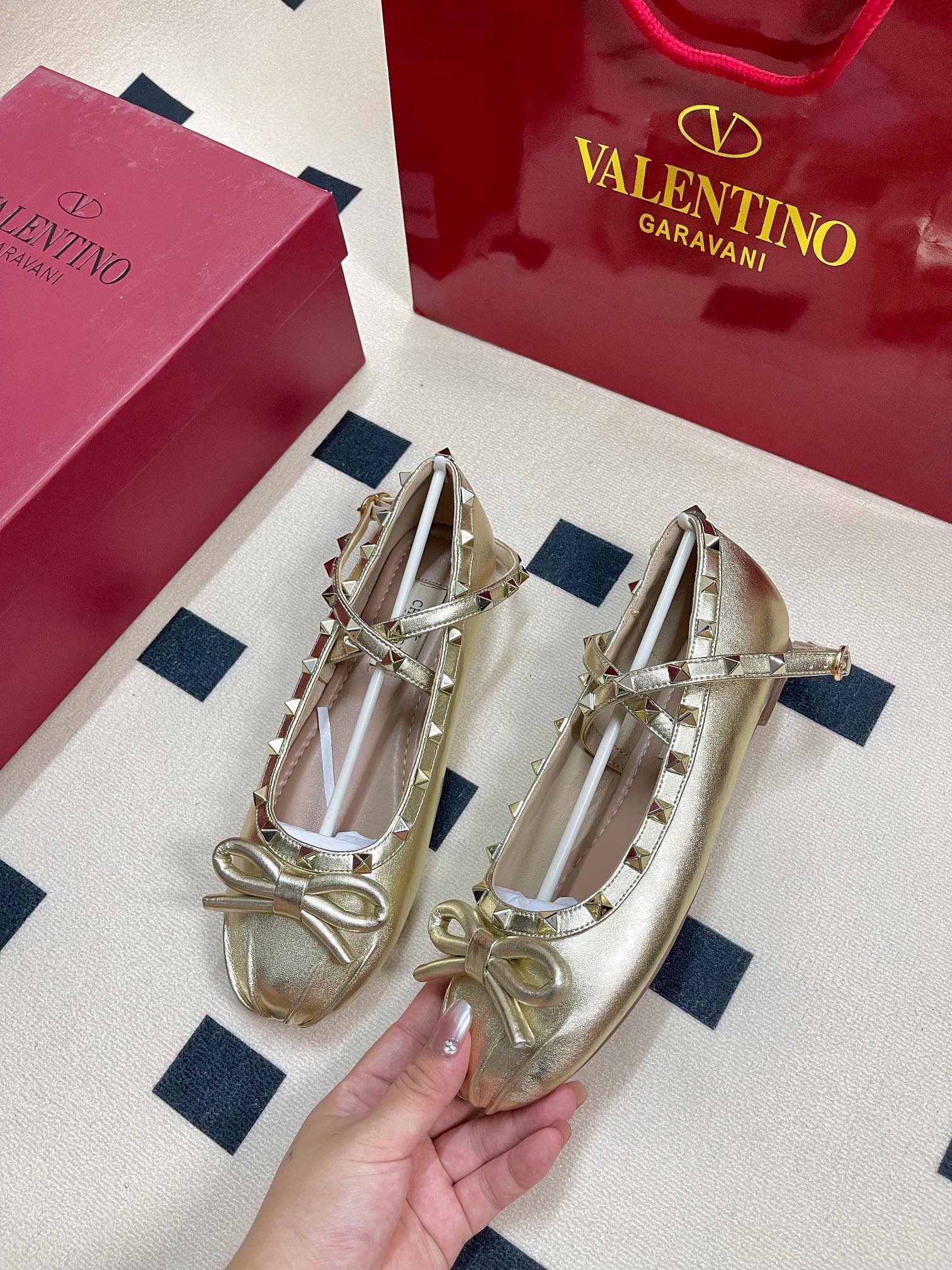 V-NO New satin ballet shoes in early autumn