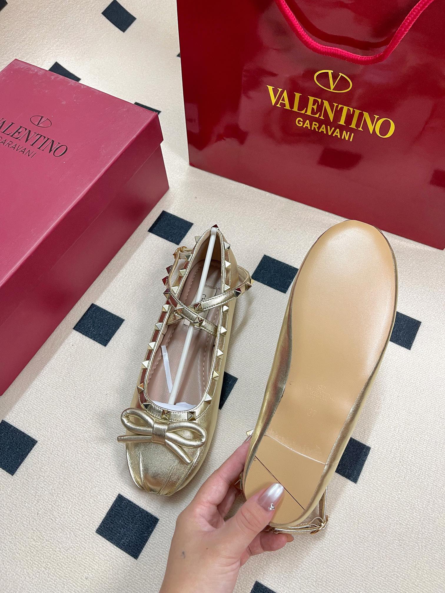 V-NO New satin ballet shoes in early autumn