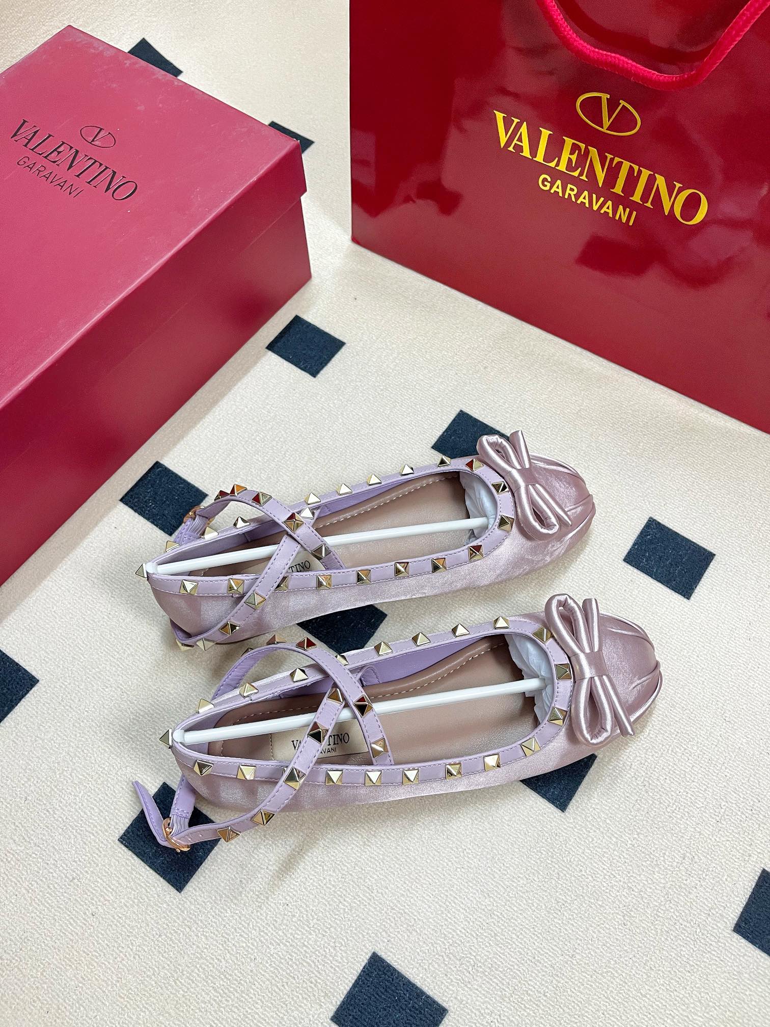 V-NO New satin ballet shoes in early autumn